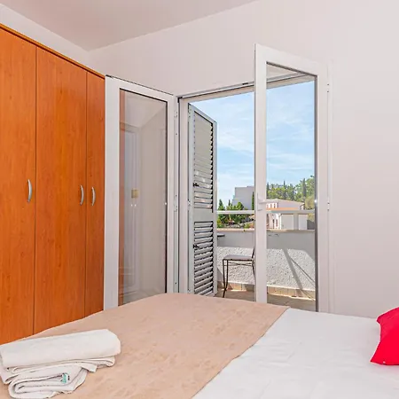 Lovely In With House Sea View *